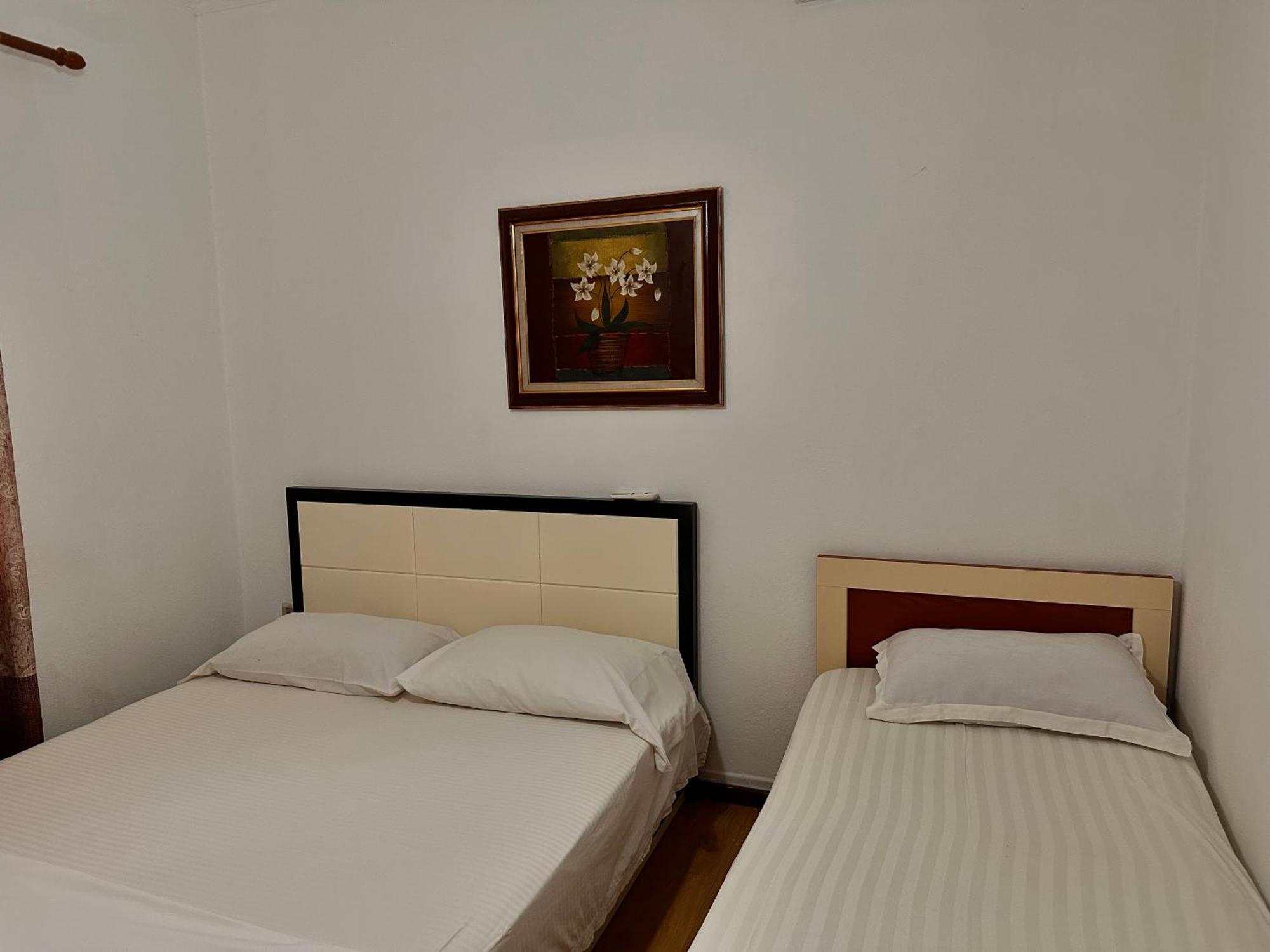 Hostel Grande House Tirana Exterior foto